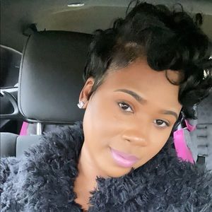 Meet your Posher, Latrice